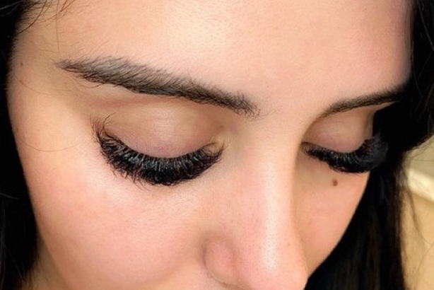 Eyelash Extensions in Nicholasville, KY